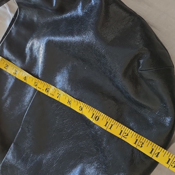 HOBO Elegant Black Leather Hobo Bag WITH TASSEL - Picture 14 of 16